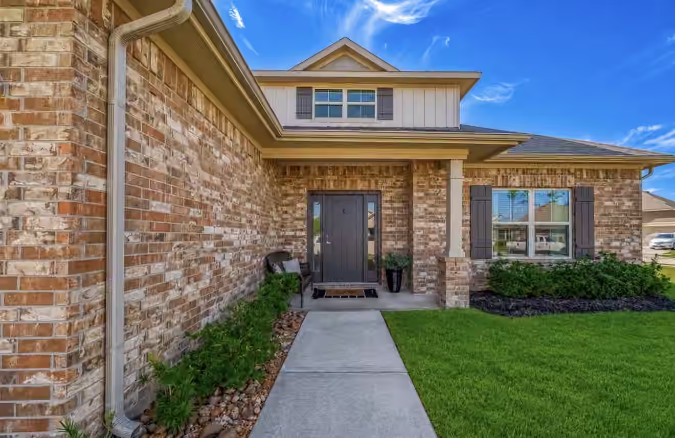 Photo 3 of 30191 Kingston Heath Drive, Cleveland, TX