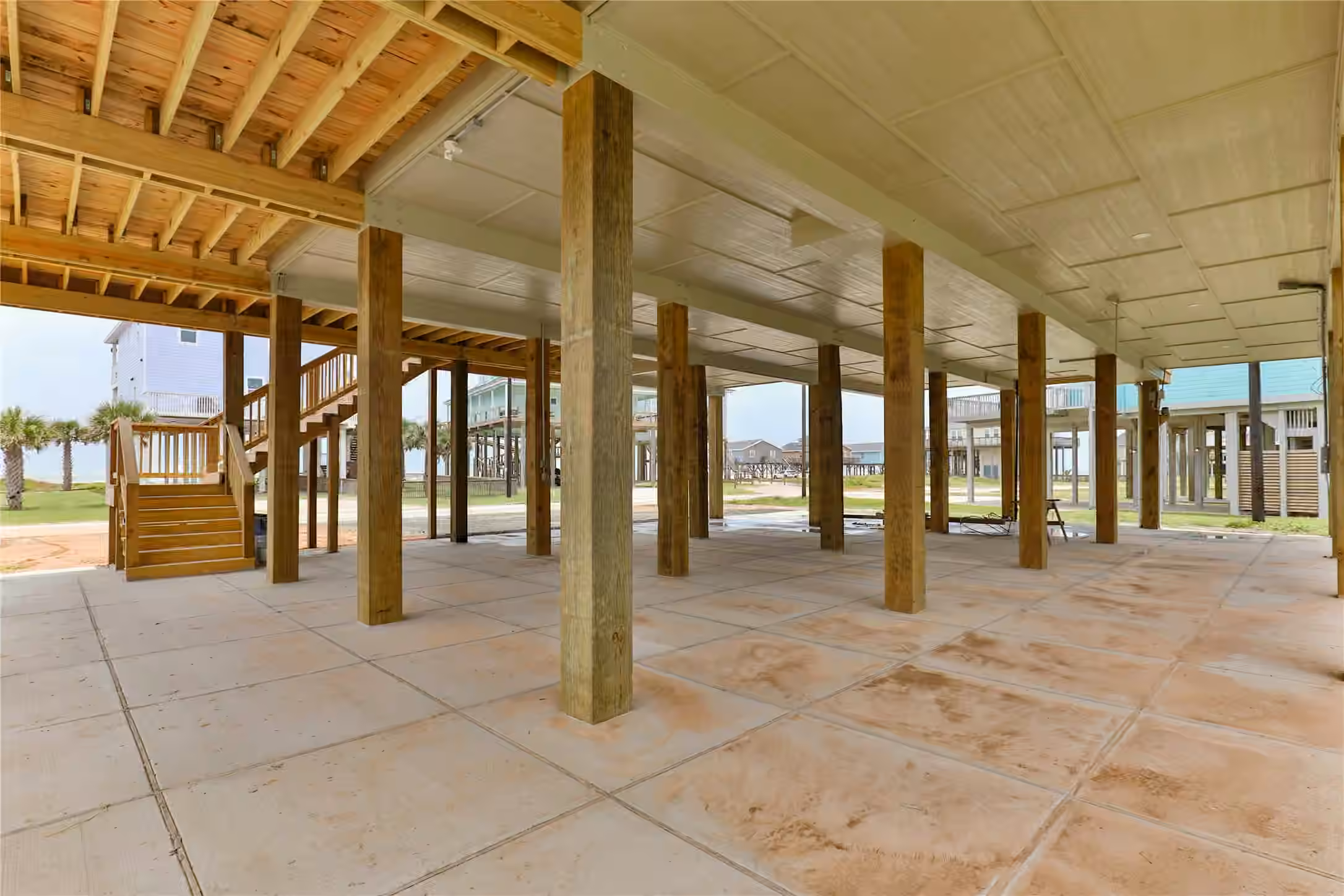 Photo 4 of 13031 Jolly Roger Drive, Freeport, TX
