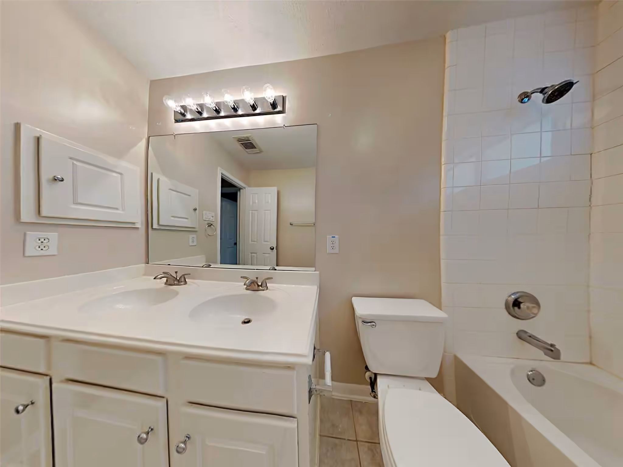 Photo 6 of 74 Wimberly Way, Conroe, TX