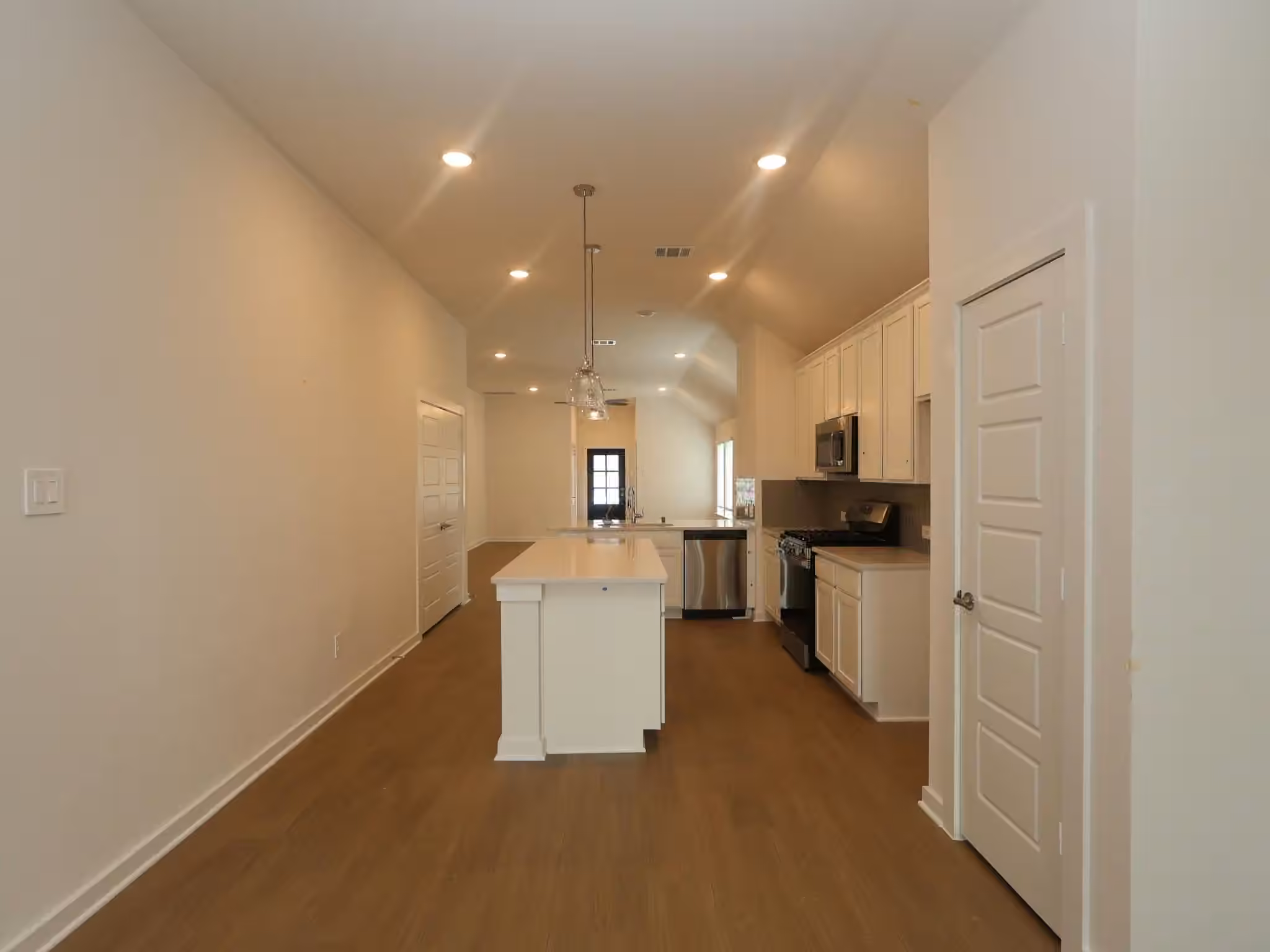 Photo 3 of 10318 Navarro Path, Montgomery, TX