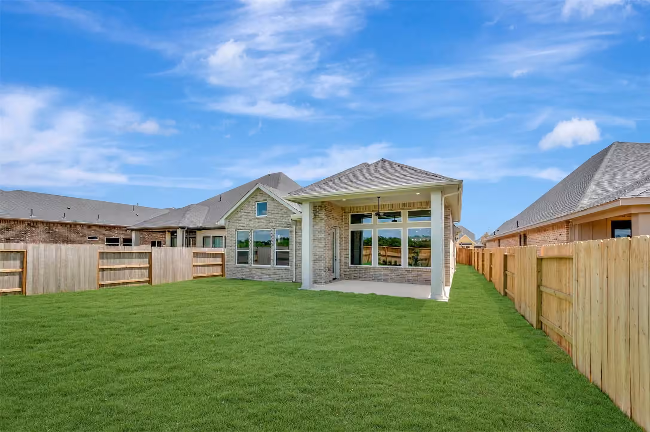 Photo 5 of 453 Wild Thicket Drive, Katy, TX