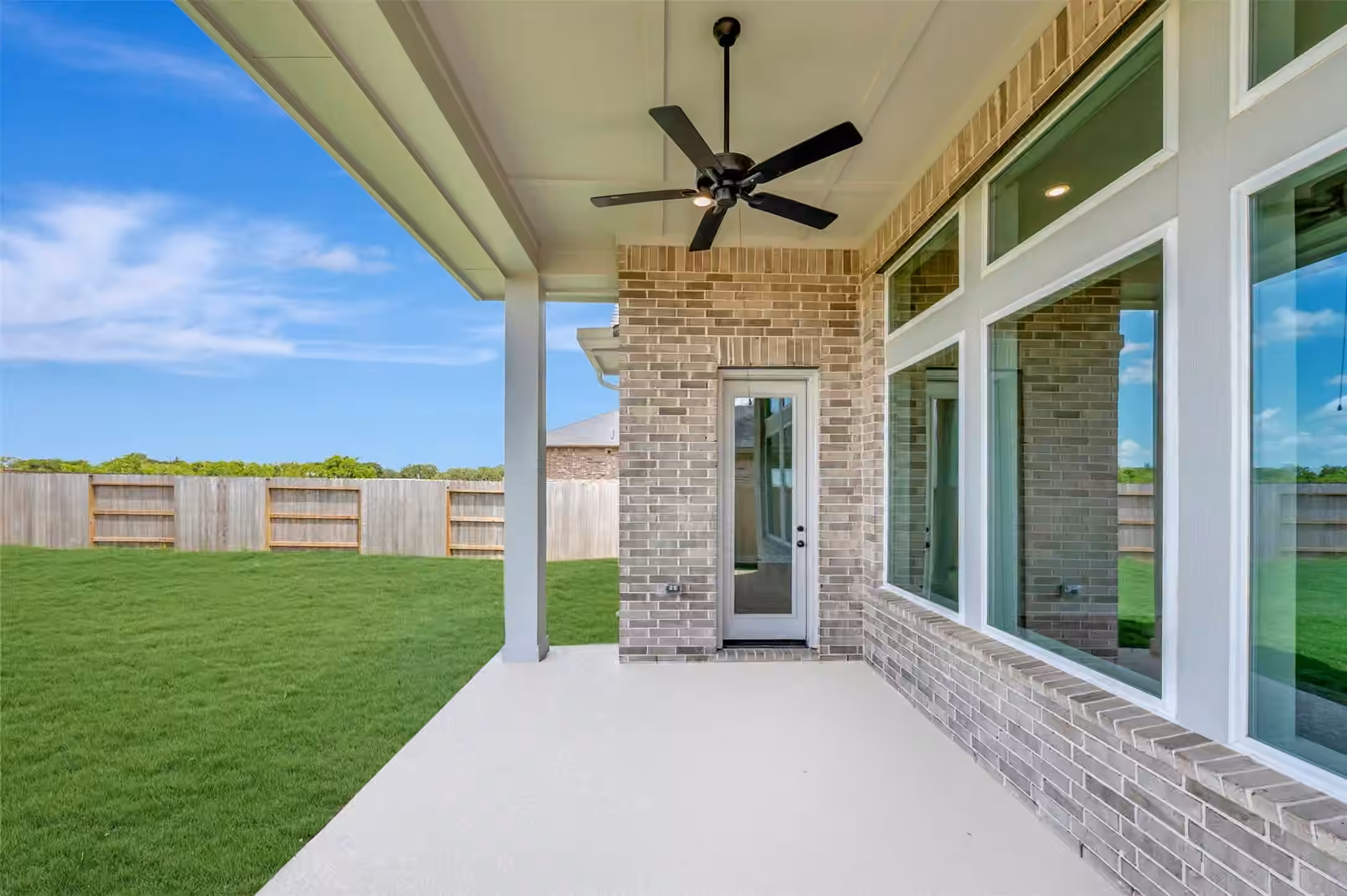 Photo 6 of 453 Wild Thicket Drive, Katy, TX