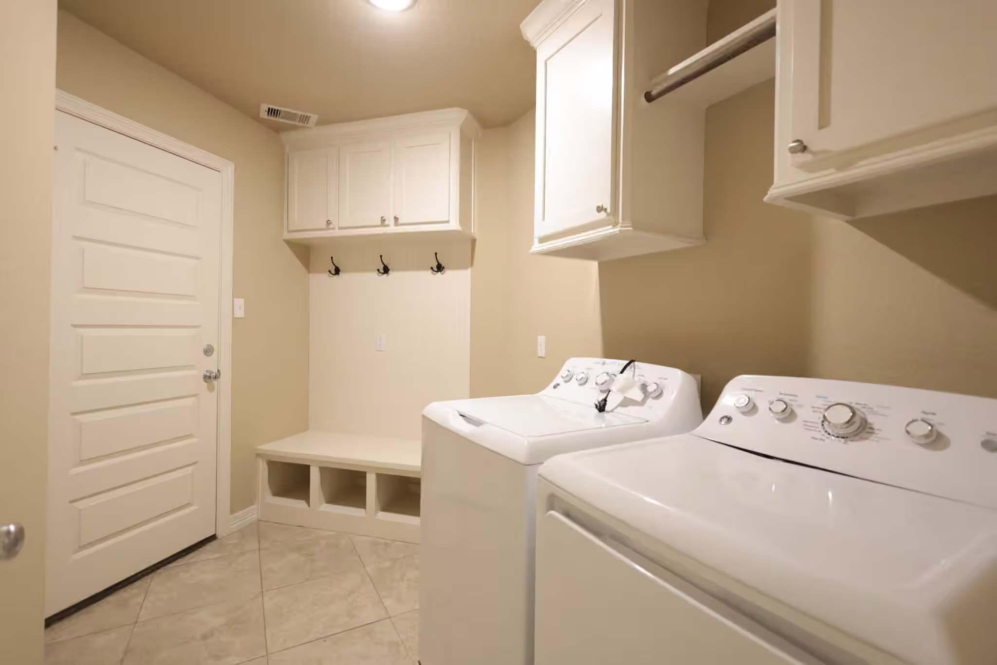 Photo 6 of 62 Nelson Court, Jones Creek, TX