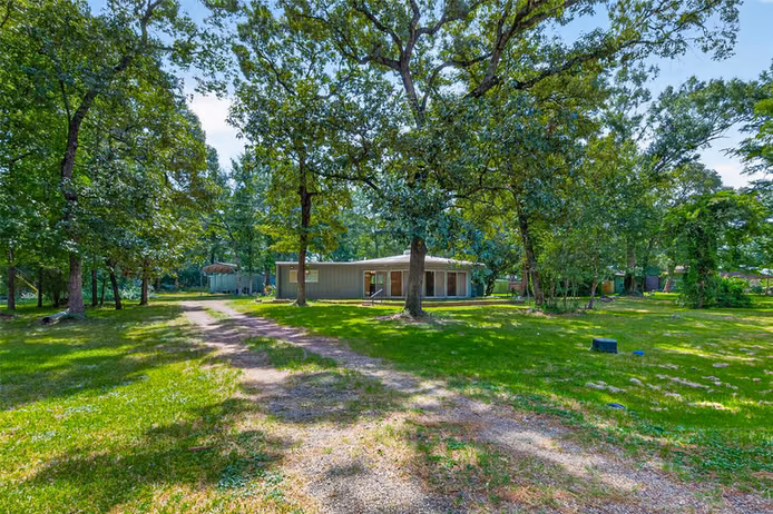 Photo 3 of 26440 Park Loop, Magnolia, TX