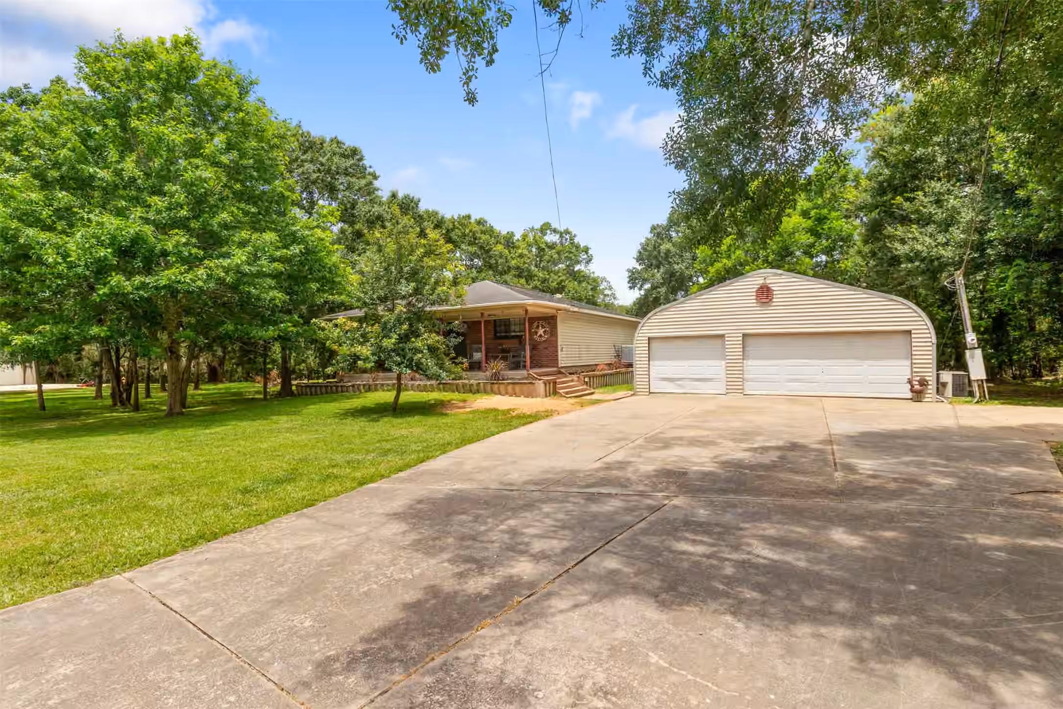 Photo 3 of 4508 County Road 502d, Sweeny, TX
