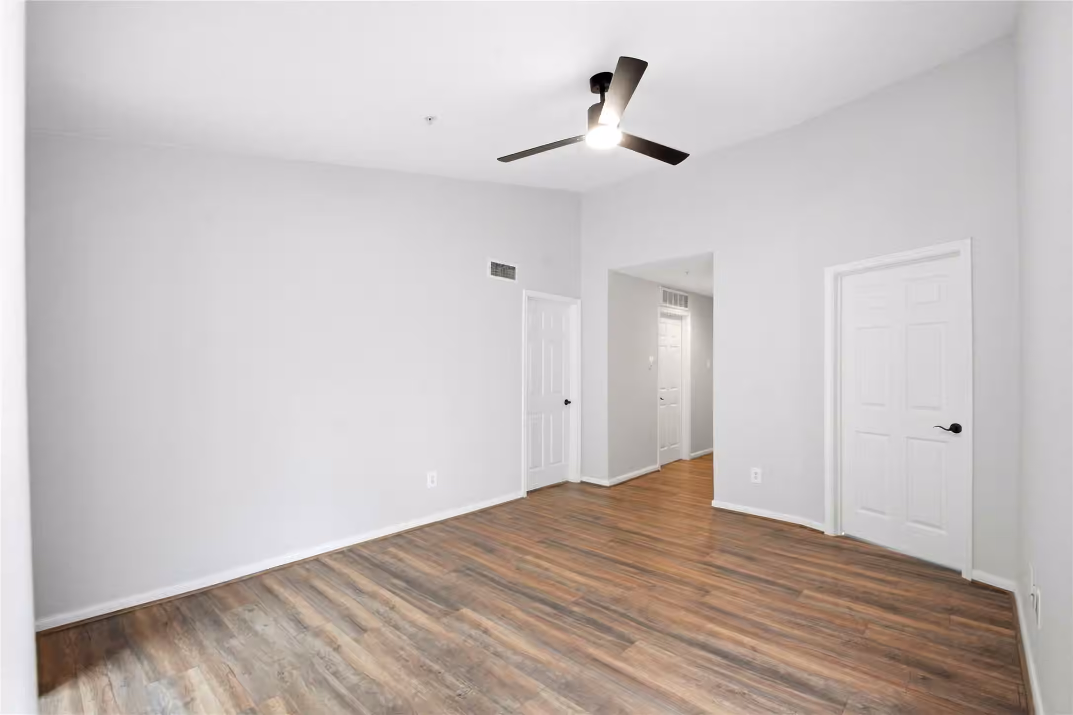 Photo 6 of 3231 Allen Parkway 2301, Houston, TX