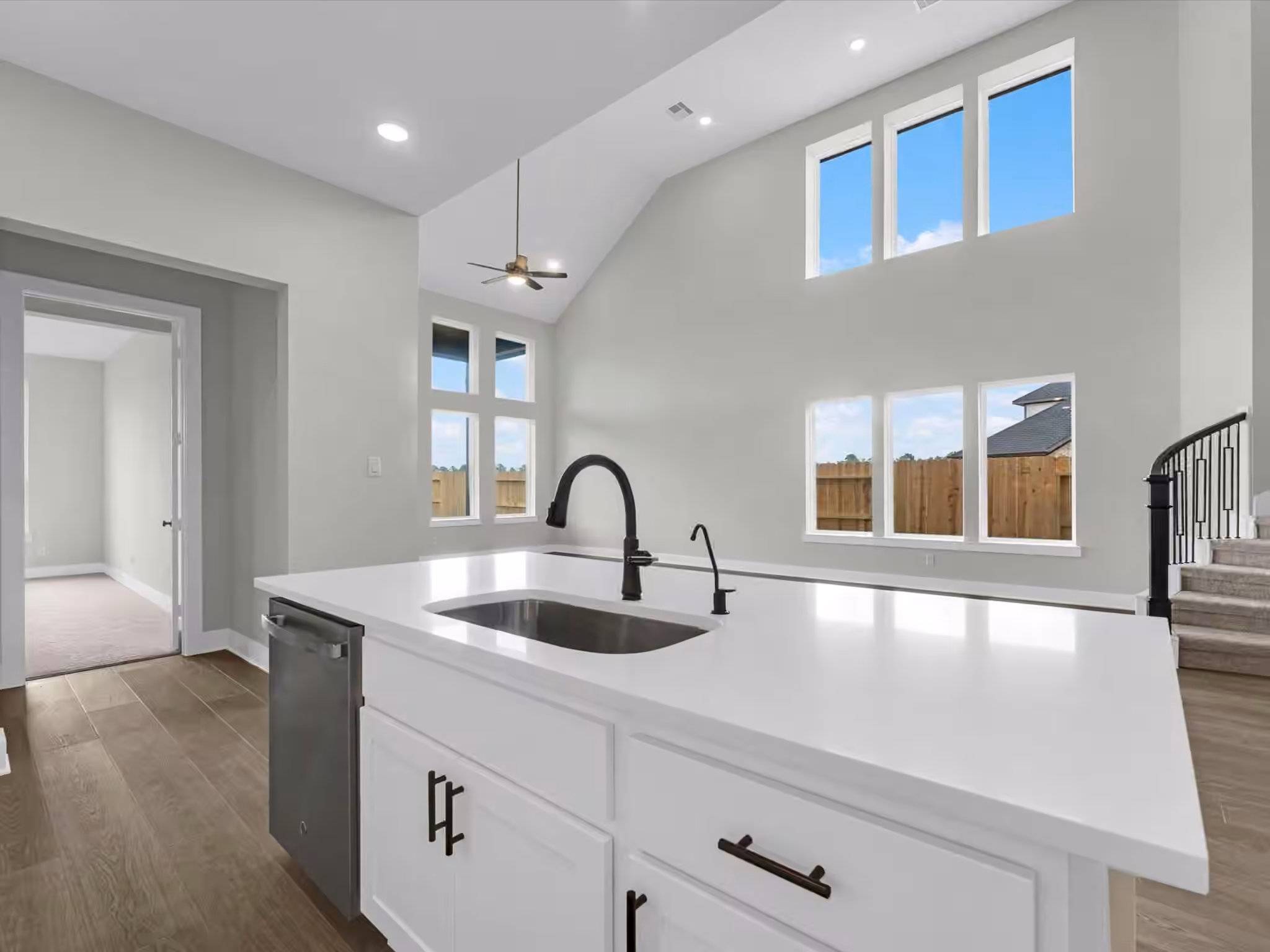 Photo 4 of 22618 Ruby Forest Road, Tomball, TX