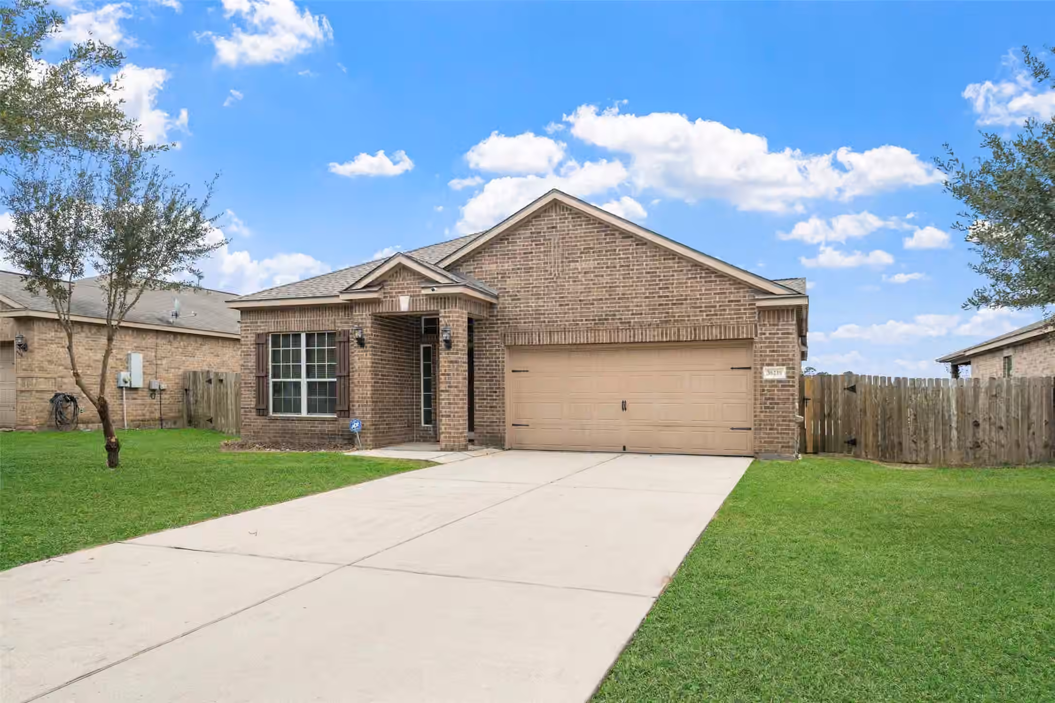 Photo 3 of 38219 N Lost Creek Boulevard, Magnolia, TX