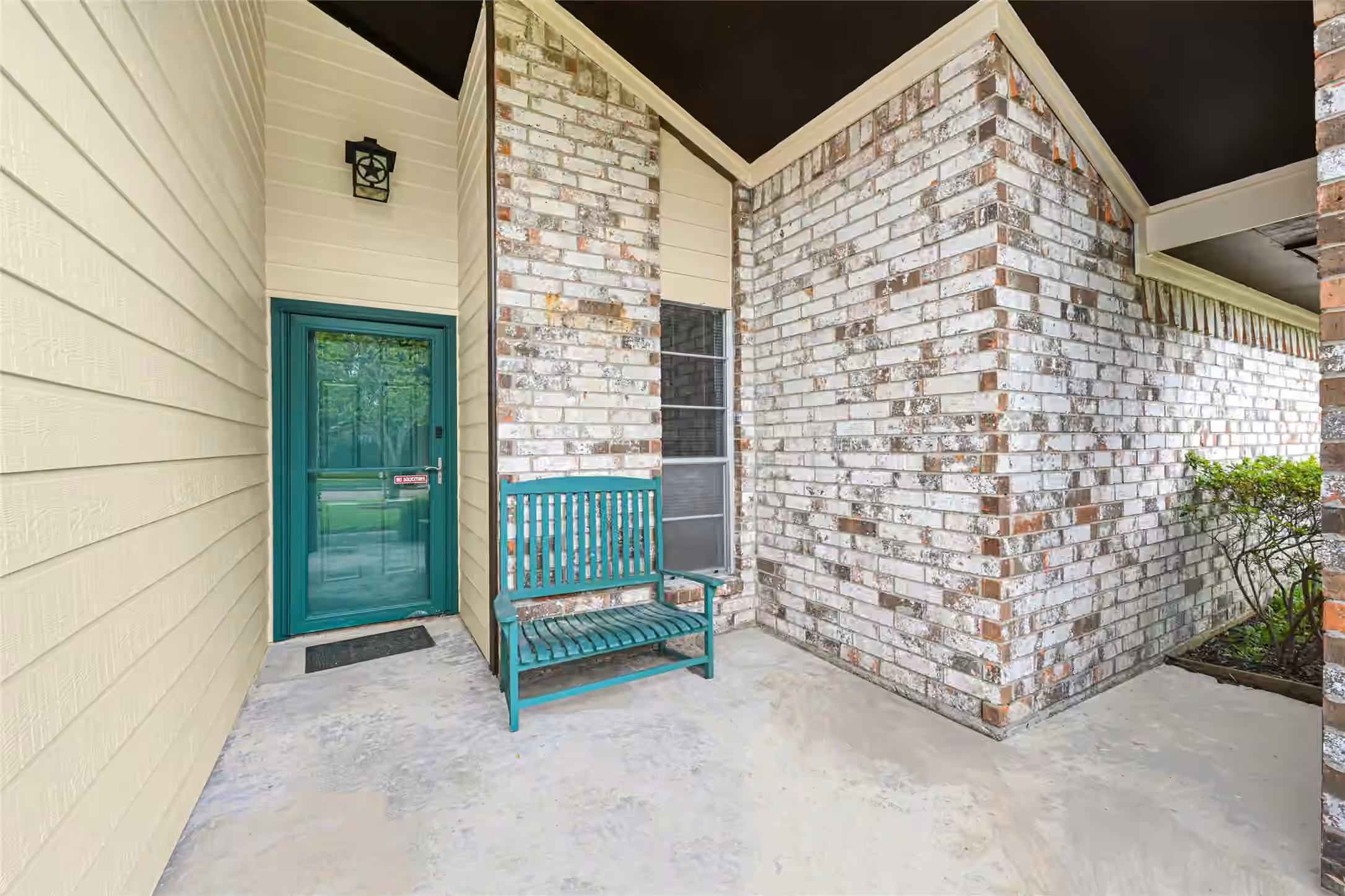 Photo 4 of 10406 Rocky Hollow Road, La Porte, TX