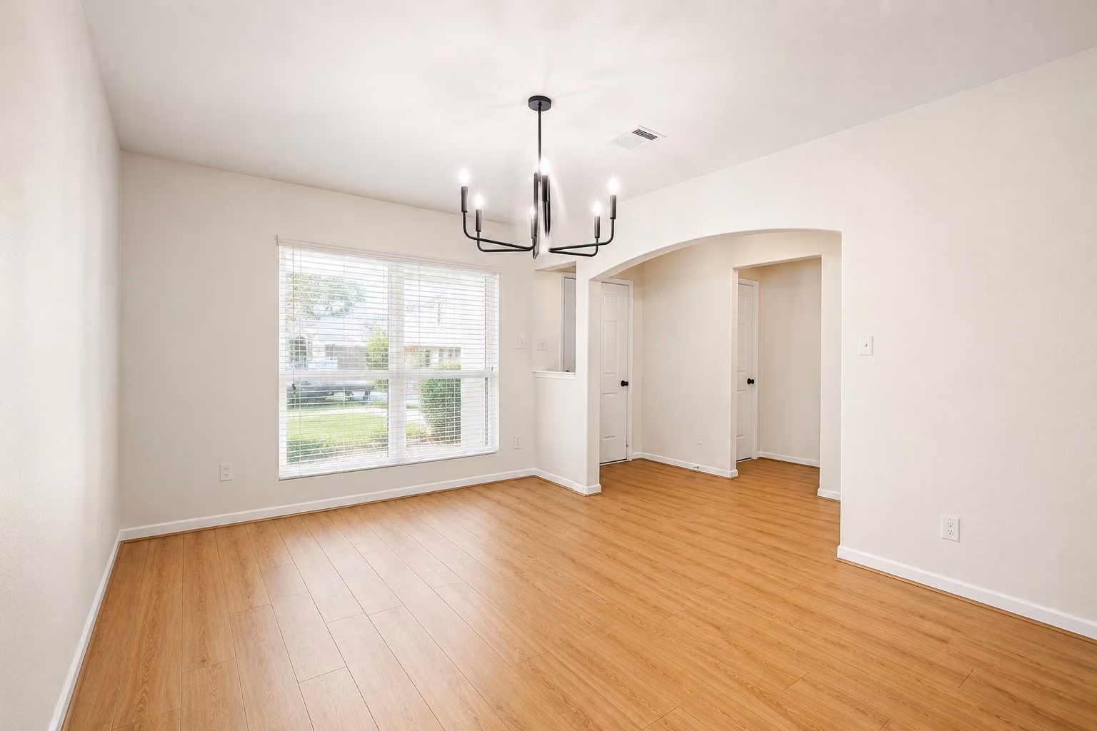 Photo 6 of 15911 Sheldon Ridge Way, Houston, TX