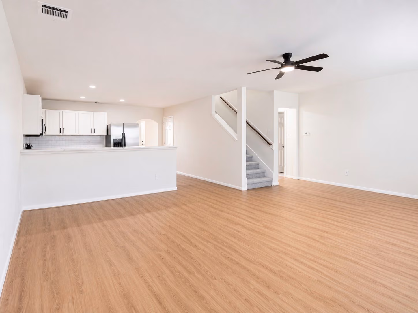 Photo 7 of 15911 Sheldon Ridge Way, Houston, TX