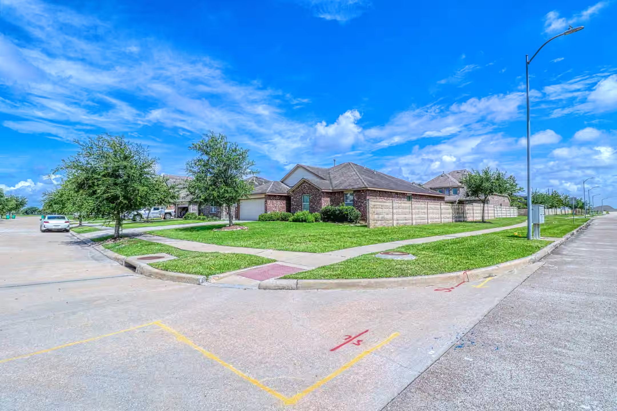Photo 2 of 2735 Diamond Vista Lane, Rosharon, TX