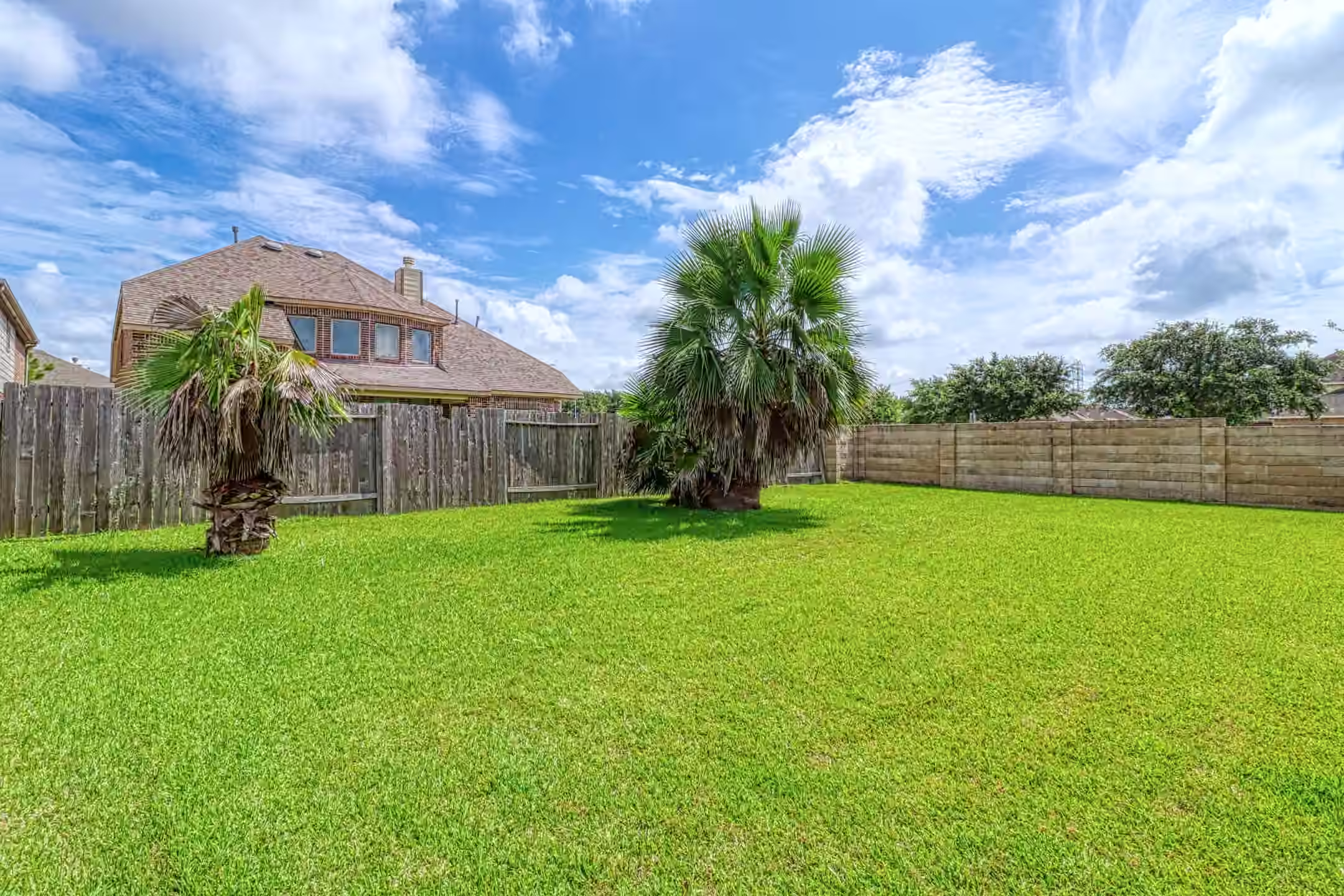 Photo 5 of 2735 Diamond Vista Lane, Rosharon, TX