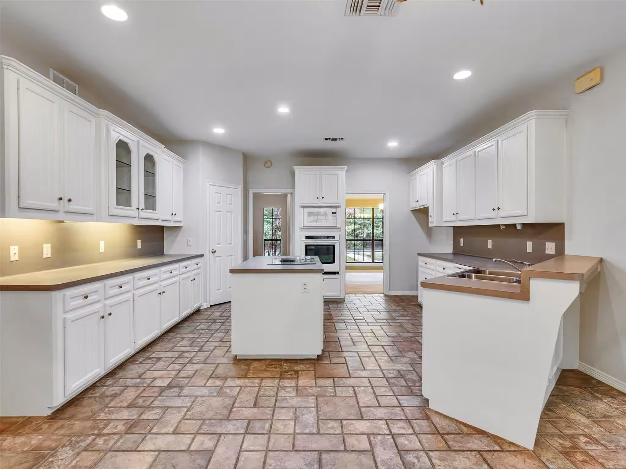 Photo 2 of 195 Coral Gables, Trinity, TX