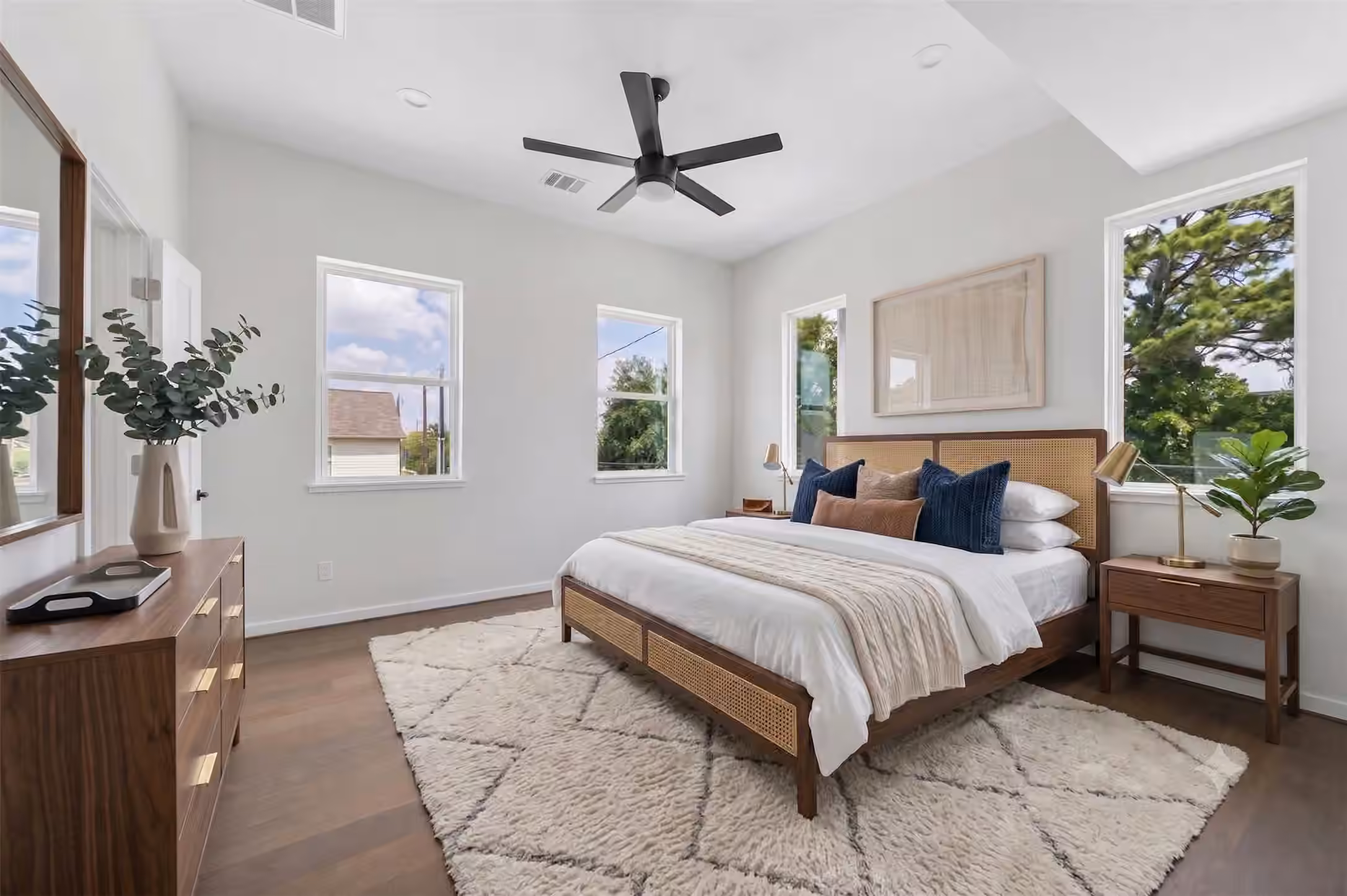 Photo 5 of 3908 Zina Way, Houston, TX