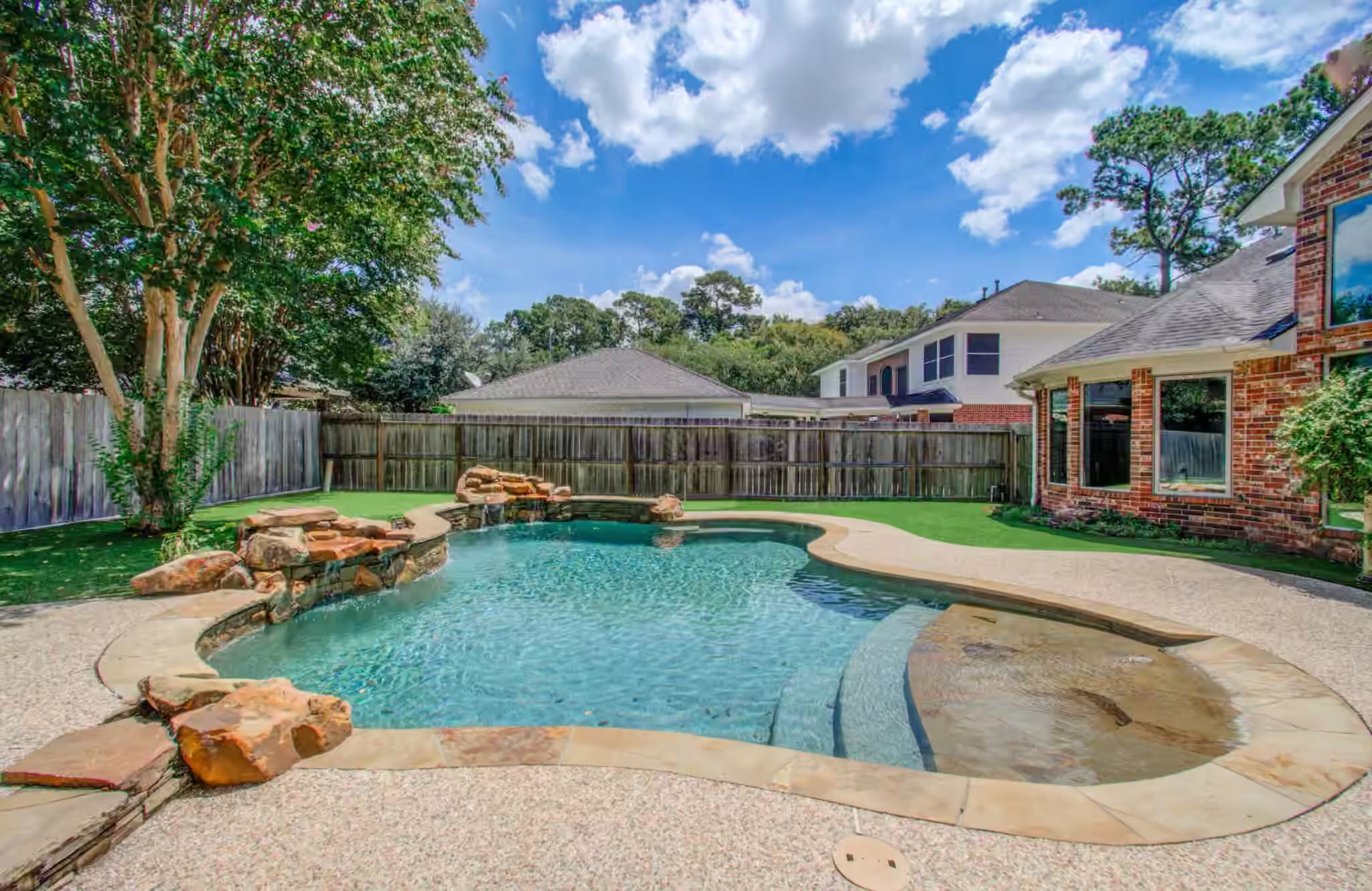 Photo 2 of 11810 Rue Beaujon Court, Tomball, TX