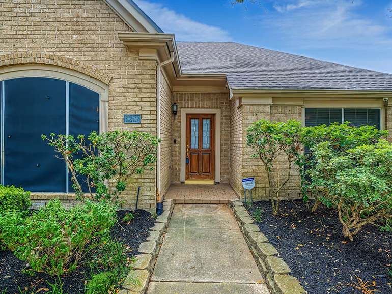 Photo 4 of 2327 Morning Park Drive, Katy, TX