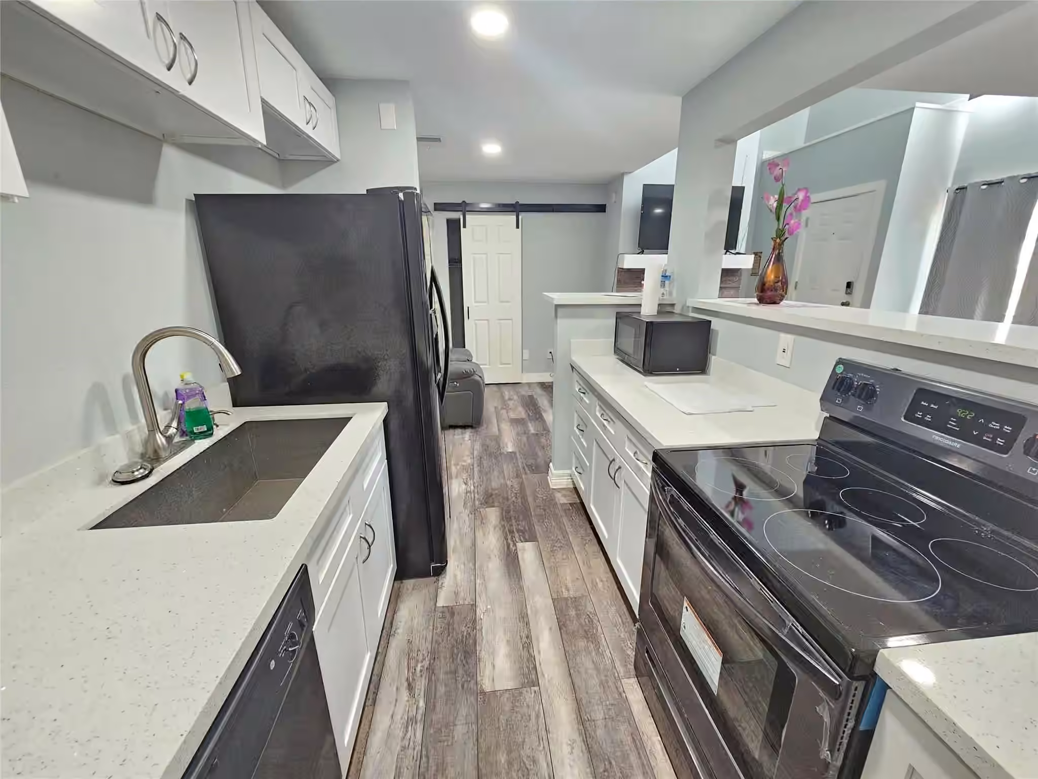 Photo 2 of 9321 Pagewood Lane, Houston, TX