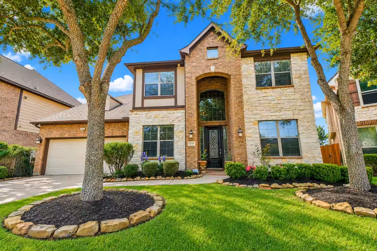 Photo 2 of 10135 Blanchard Park Lane, Cypress, TX