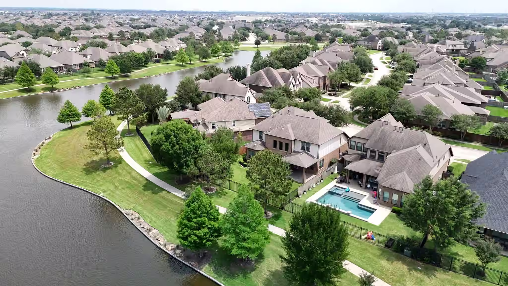 Photo 4 of 10135 Blanchard Park Lane, Cypress, TX