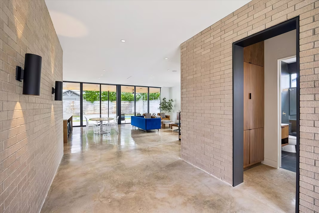 Photo 7 of 1726 Viking Drive, Houston, TX