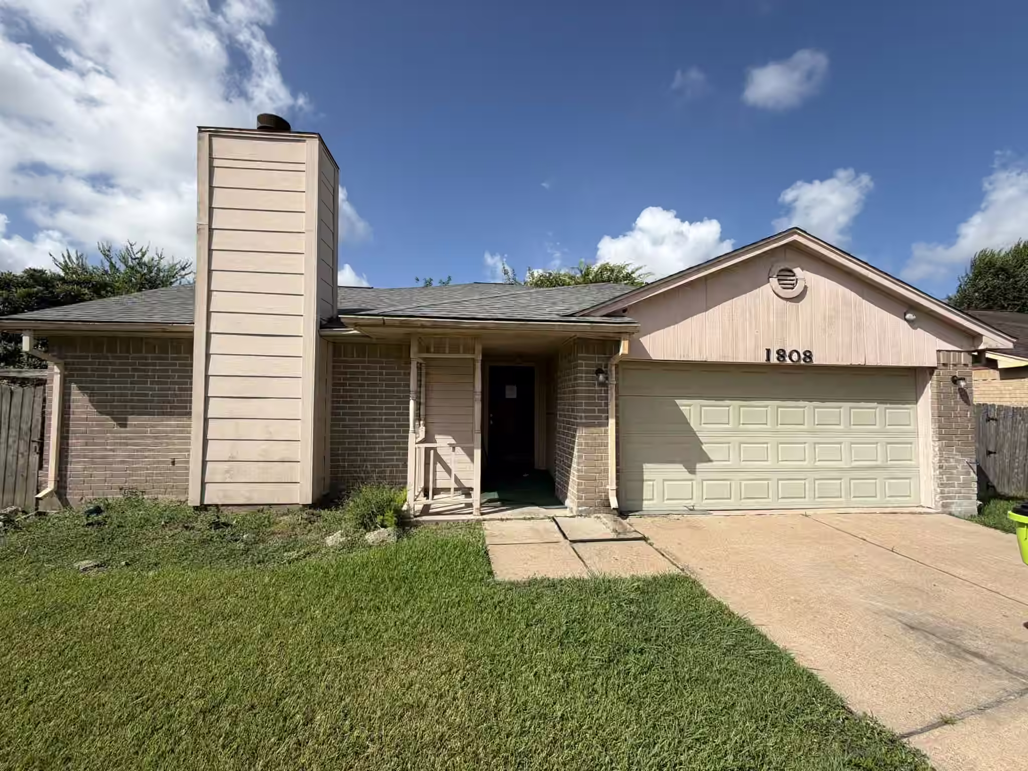 Photo 2 of 1808 Pinewood Park Drive, Missouri City, TX