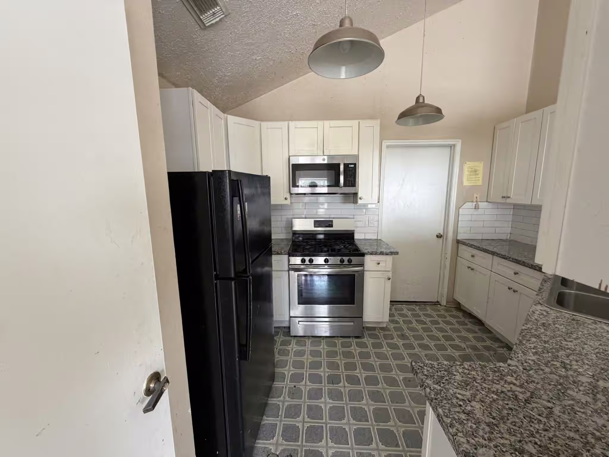 Photo 7 of 1808 Pinewood Park Drive, Missouri City, TX