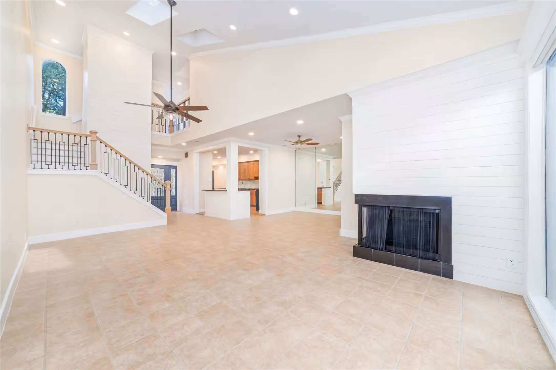 Photo 6 of 1836 Augusta Drive 4, Houston, TX