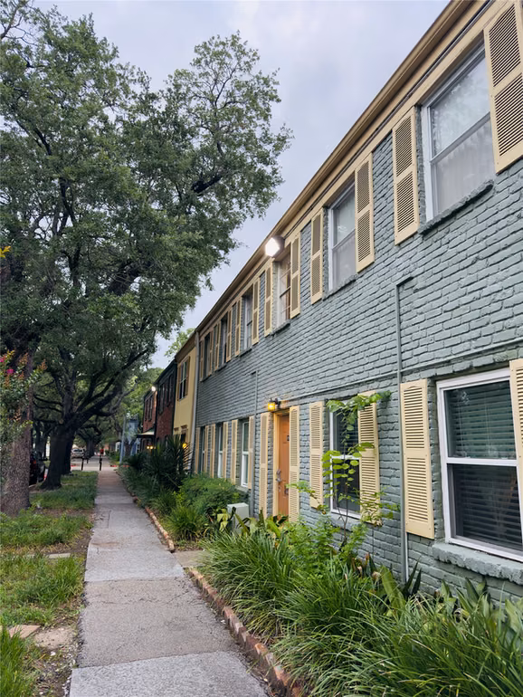 Photo 6 of 11643 Chimney Rock Road B, Houston, TX