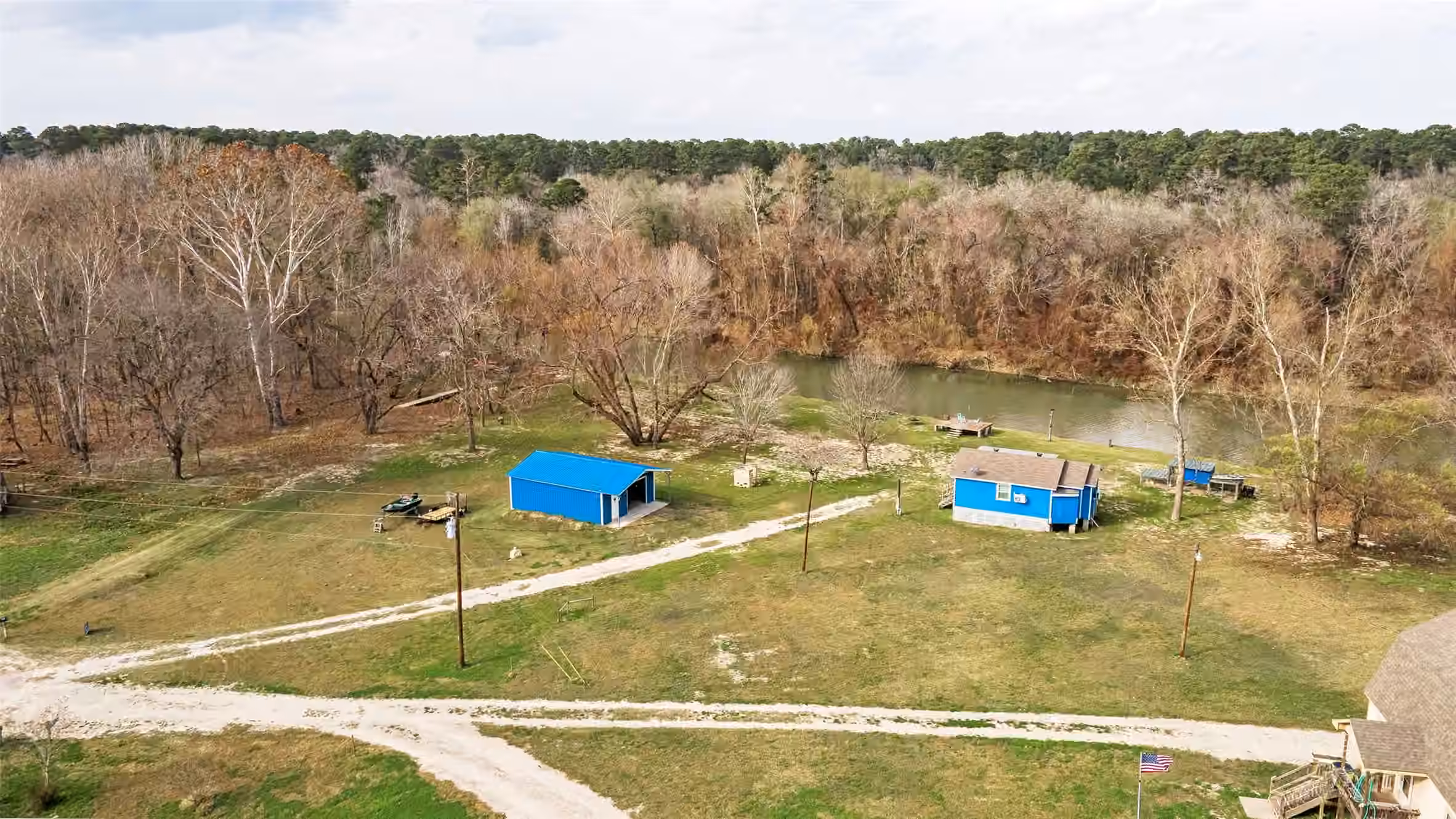 Photo 2 of 239 Fishermans Trail, Huntsville, TX