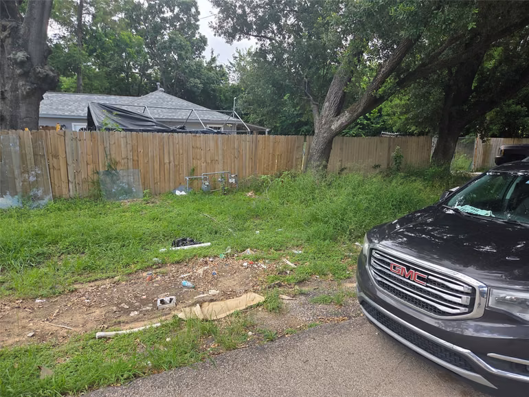 Photo 6 of 5023 Hoover Street, Houston, TX