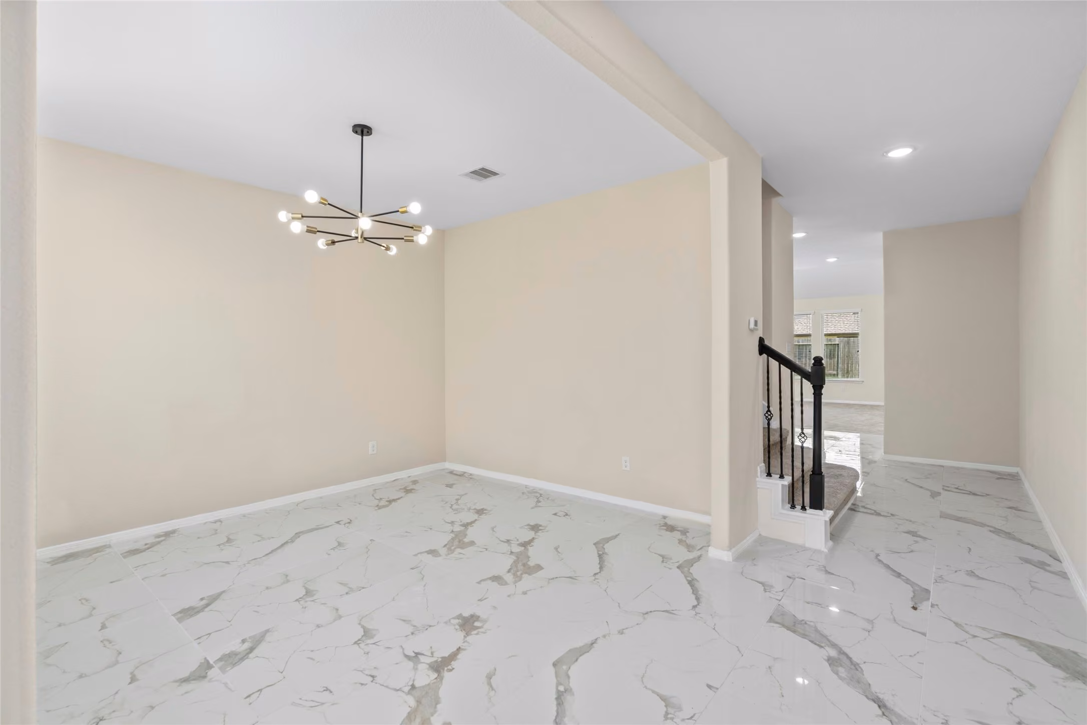 Photo 7 of 9423 Mineral Rock Lane, Richmond, TX