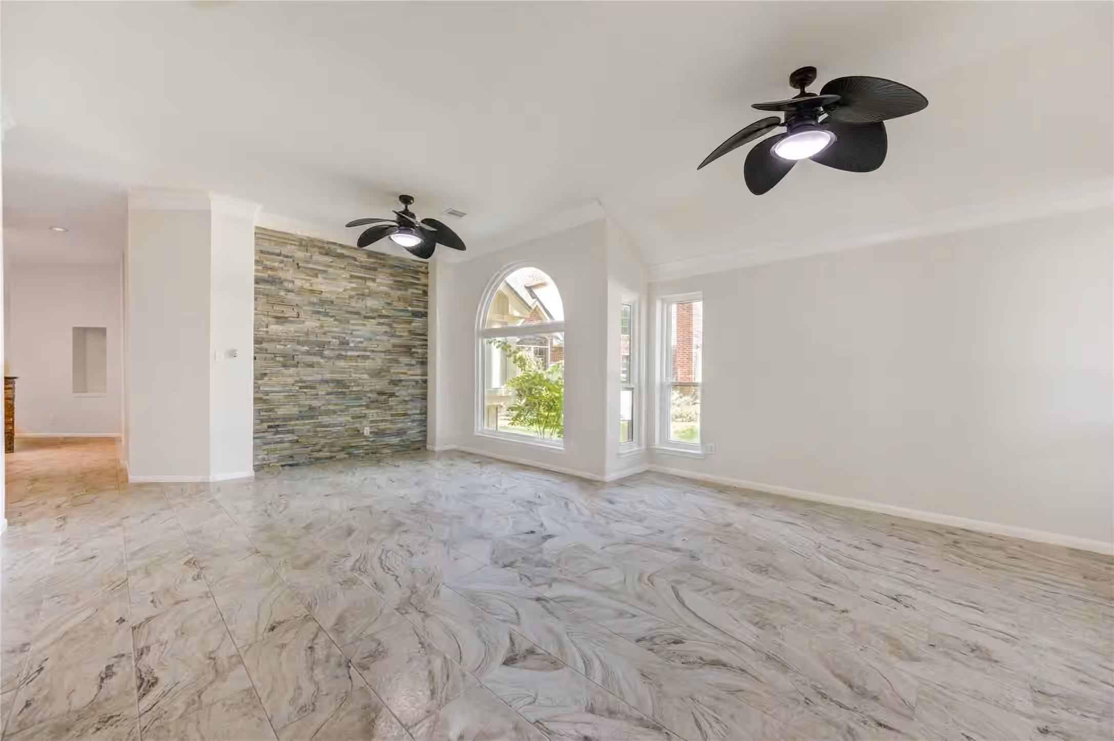 Photo 7 of 15831 Laurel Cove Cove, Tomball, TX