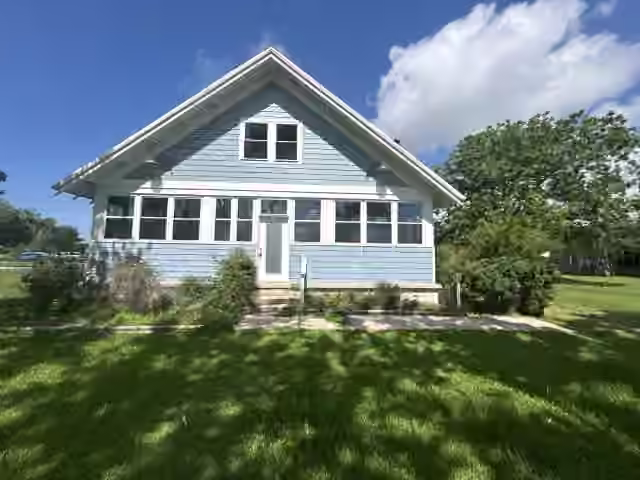 Photo of 2203 E Bayshore Drive, Palacios, TX 77465