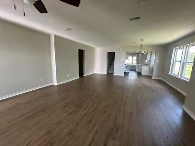 Photo 7 of 2203 E Bayshore Drive, Palacios, TX