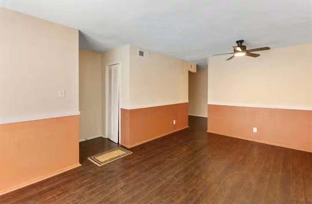 Photo 4 of 6200 W Tidwell Road 1614, Houston, TX