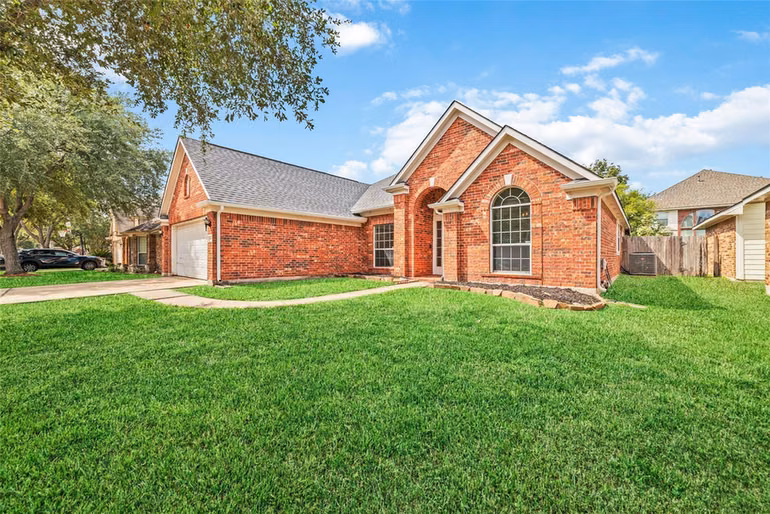 Photo of 7606 Brighton Knolls Lane, Richmond, TX