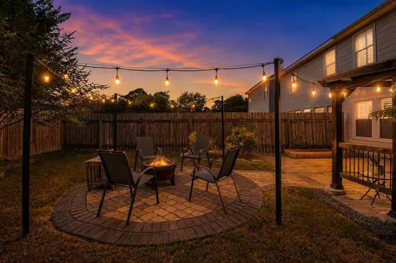 Photo 4 of 5110 Prosperity Circle, Houston, TX