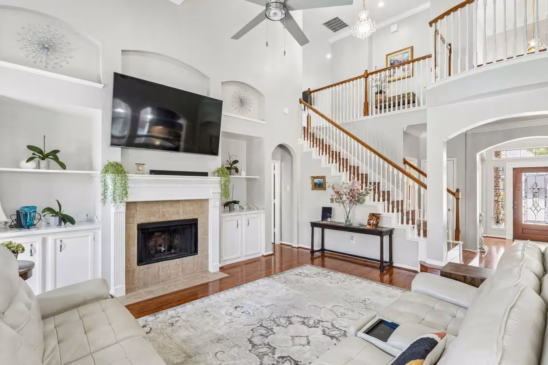 Photo 4 of 14010 Sea Myrtle Lane, Sugar Land, TX