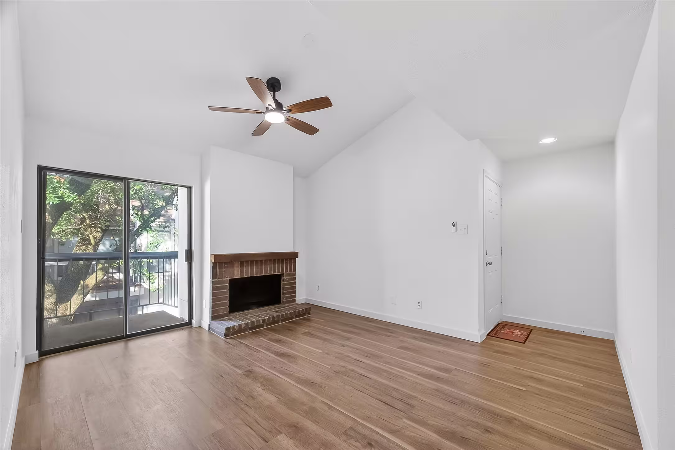 Photo 2 of 7900 N Stadium Drive 42, Houston, TX