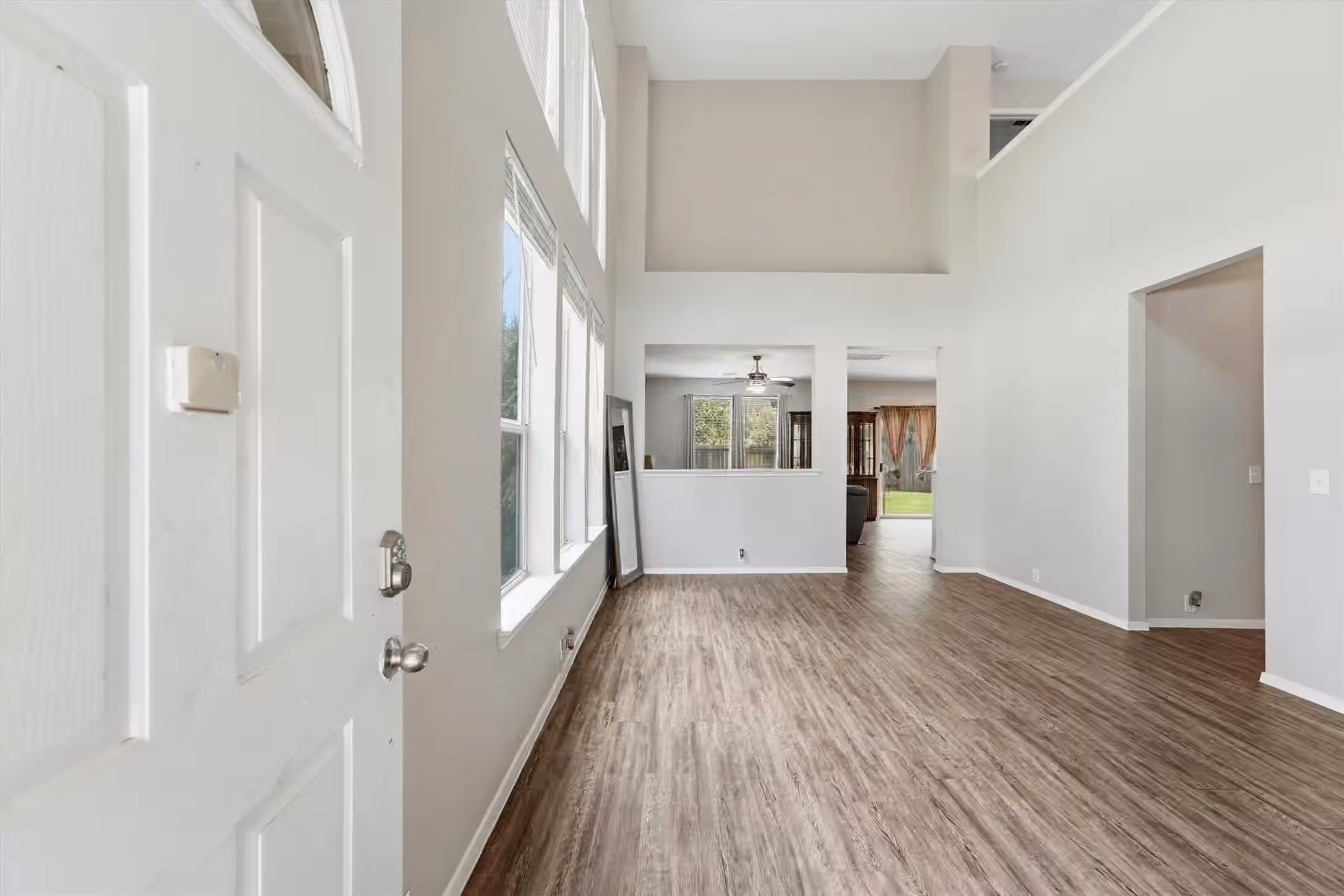 Photo 4 of 2903 Edgewick Elm Street, Fresno, TX