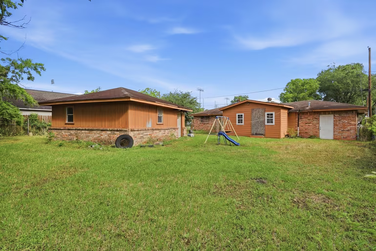 Photo of 2533 Wall Street, Houston, TX 77088
