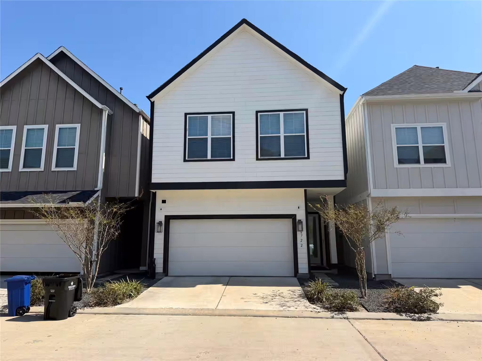 Photo 2 of 6722 Parker Grove Lane, Houston, TX