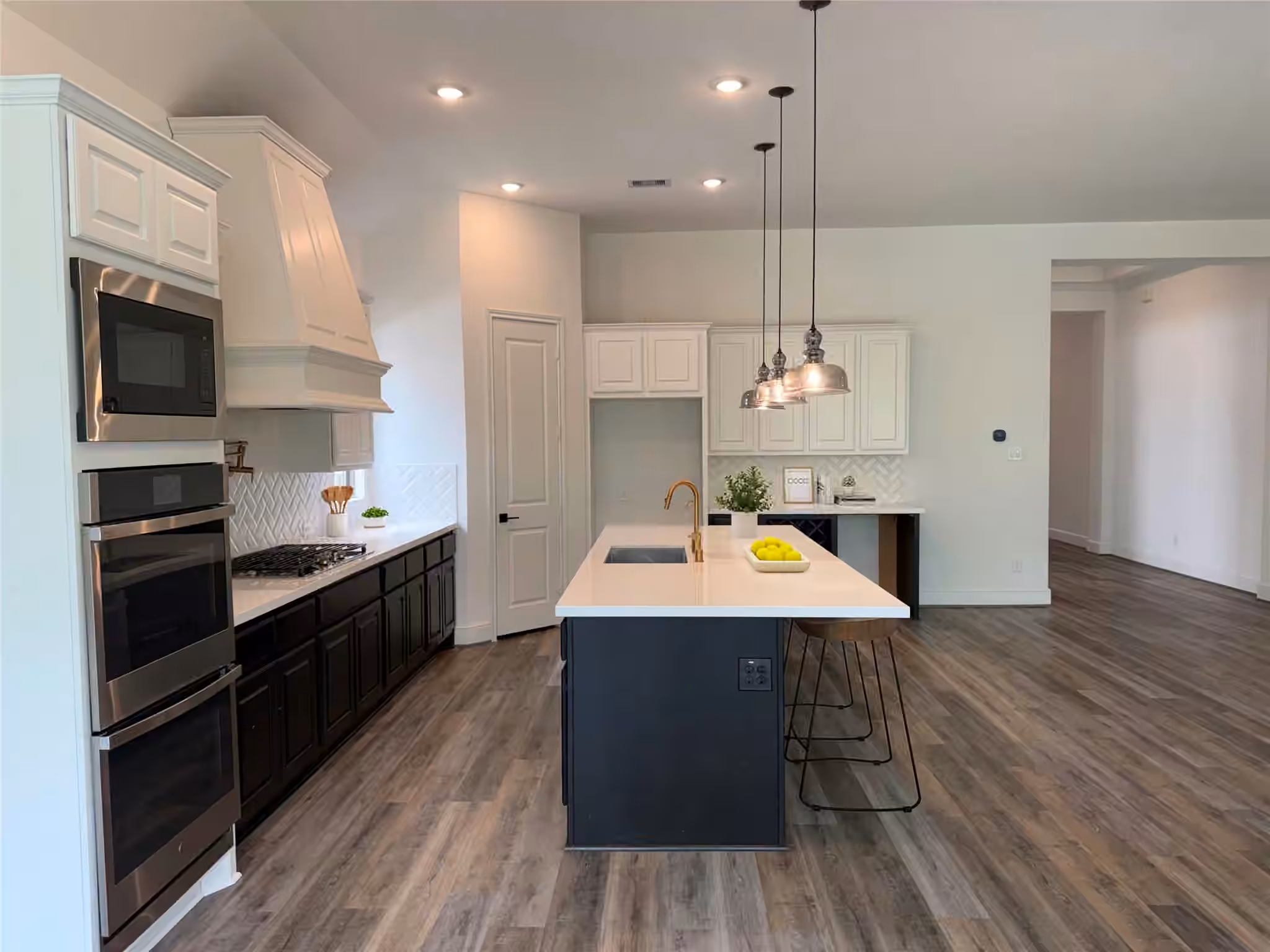Photo 3 of 15423 Sun Rose Street, Conroe, TX