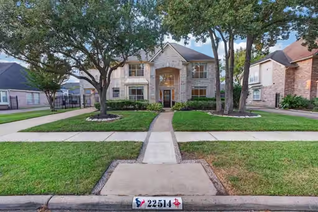 Photo 2 of 22514 Bridgehaven Drive, Katy, TX
