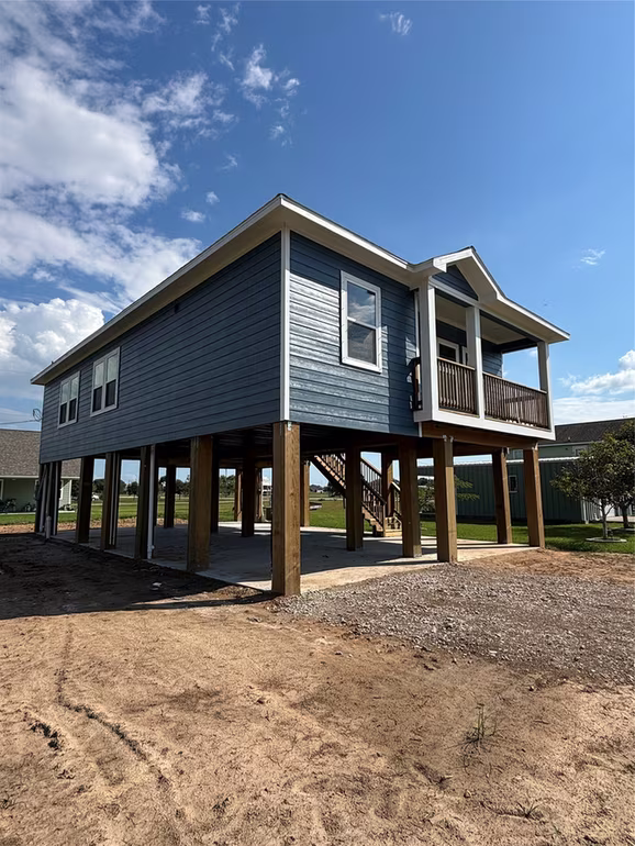 Photo 2 of 423 Calumet, Palacios, TX