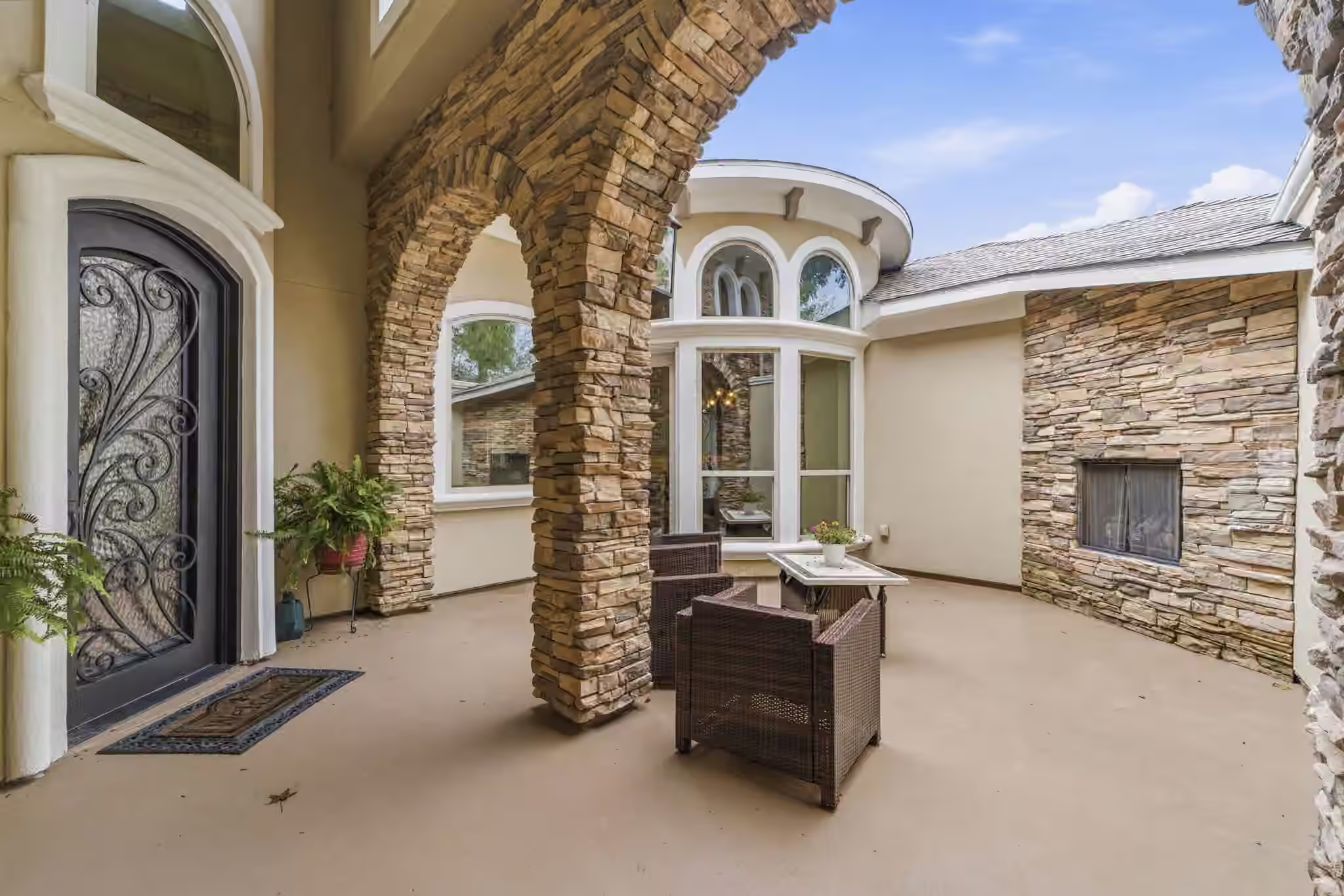 Photo 3 of 27402 Jacobs Path Lane, Spring, TX