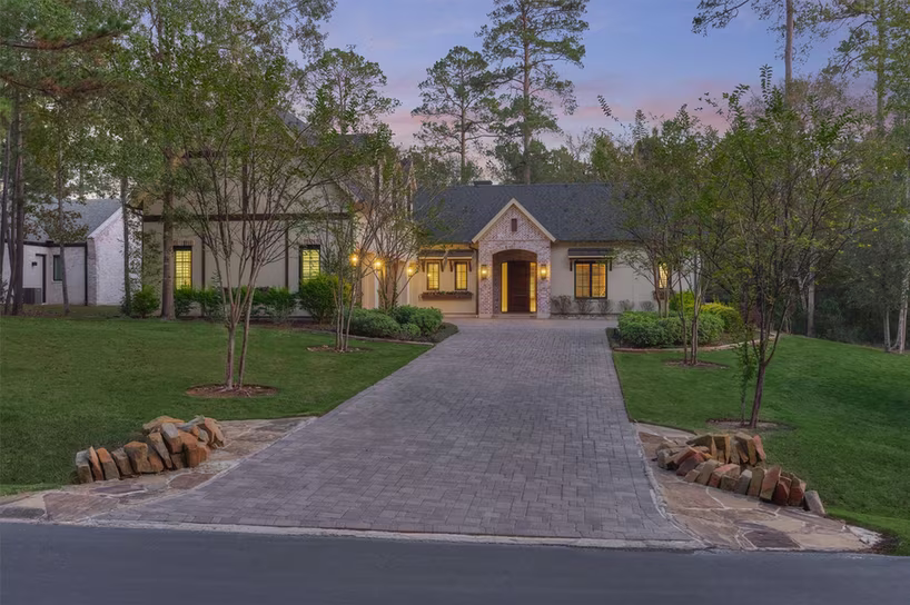 Photo 2 of 4415 Wynne Way, Montgomery, TX