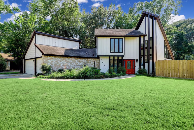 Photo of 20019 Legend Oak Drive, Humble, TX 77346