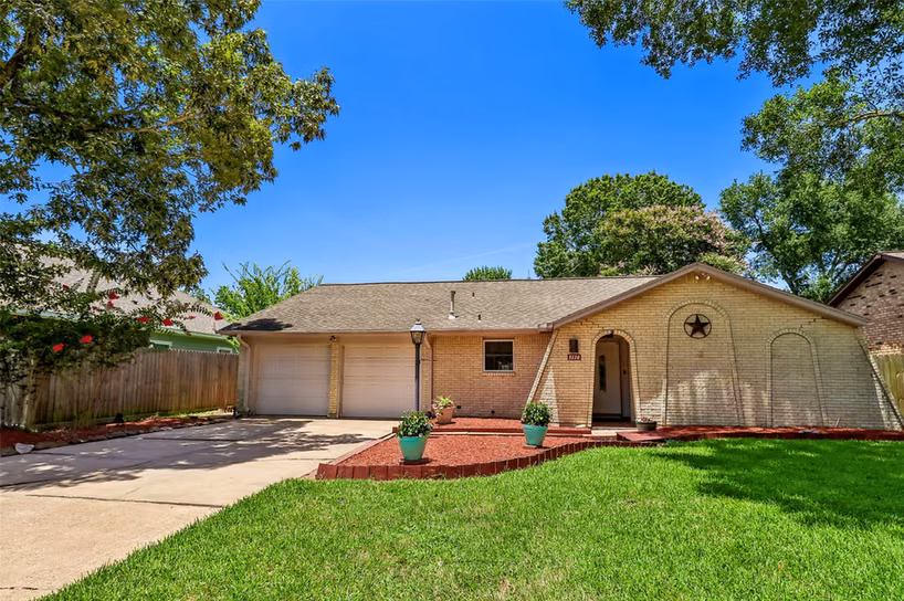 Photo of 5110 Geneva Drive, Friendswood, TX 77546